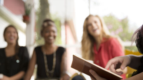 Why Mentees Change Faster in Mentoring Communities